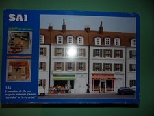 SAI maquette à monter 2 immeubles de ville avec magasins 185 NEUF et RARE