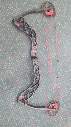 Bowtech carbon icon - icon, compound