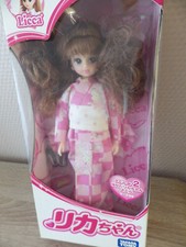 POUPEE BARBIE  LICCA TAKARA TOMY JAPONAISE DE 1970  EN BOITE RARE