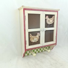 Ancienne armoire à œufs