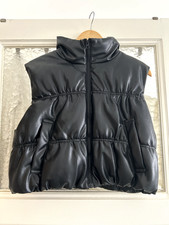 Doudoune noire cuir manches courtes taille M Primark