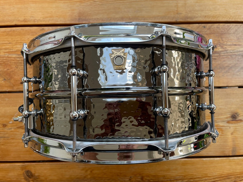 Ludwig black beauty snare drum - black,