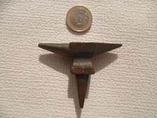  OUTIL ANCIEN , ENCLUME, DE BIJOUTIER