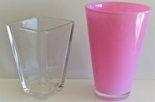 -2 VASES EN VERRE MODERNES 1 TRANSPARENT & 1 de couleur ROSE pour BOUQUET FLEURS