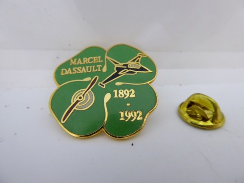 Pin pins badge - pins,