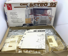44535 AMT / USA / GMC ASTRO 95 1/25