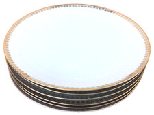 6 assiettes plates Porcelaine