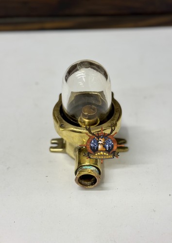 Ancienne lampe cloison bateau