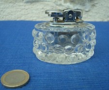 V38 Briquet Table Bureau MONO Foreign Cristal Moulé Verre Vintage Table Lighter 