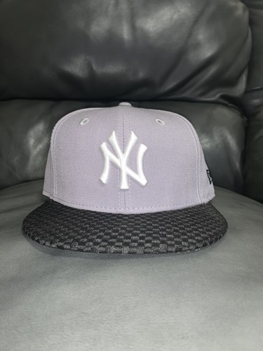 Grey black hat - &,
