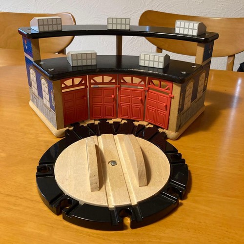Brio locomotive depot - , #682168