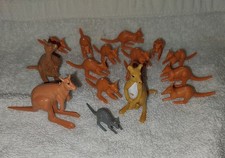 lot miniature figurine