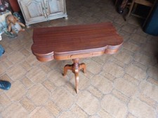 table de jeuxbois et feutre