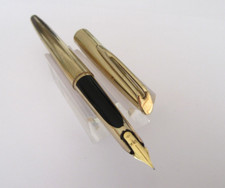 MYTHIQUE STYLO PLUME PLAQUE OR