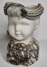 Vase buste en biscuit