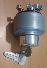 Contacteur à clef KUBOTA L185/L245/L295 ReF 3715031800 = 37150-31800