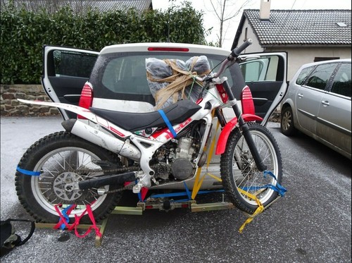 Porte moto sur - , attelage