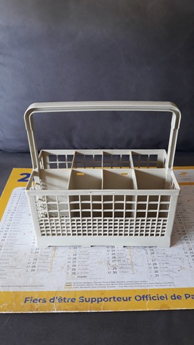 PANIER A COUVERTS DE LAVE