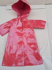 manteau ciré rouge de la tenue Giboulée 1977  vestiaire cathy  cathie de  bella