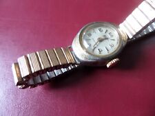 Lot: montre MECANIQUE WITT dorée bracelet métal doré, FONCTIONNE