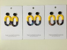 Grandes boucles d'oreilles