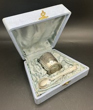 Coquetier métal argenté L.N