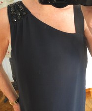 Robe 123 1.2.3  40 marine une épaule avec cabochons l'autre galon noir