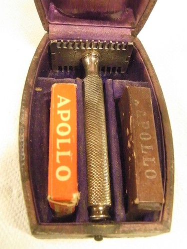 Ancien rasoir mécanique - ancien,