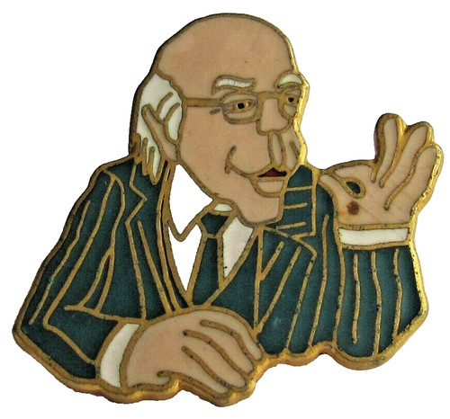 Pin caricature giscard - pin's,