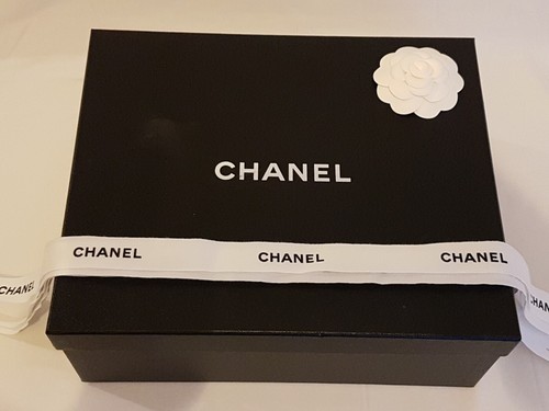 Chanel boîte camélia - camÉlia,, ruban