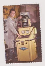 CPA ? homme debout station Vive Saint Eloi colorisée années 1950 75