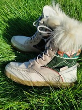 Vintage 90s tecnica ski/snow boots