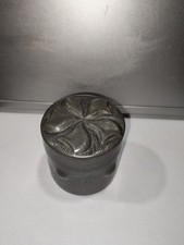 Boite  en étain Art Déco