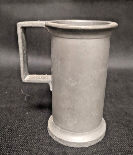 Ancien gobelet doseur mesureur - ancien,