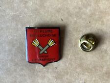 pins LA PLUME HULLUCHOISE signe ALFA QUARTZ sport JAVELOT tir sur cible haut FRA