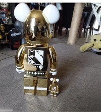 Bearbrick 400%+100% Fifa World