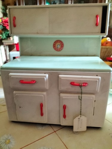 Jouet ancien cuisiniére - jouet,