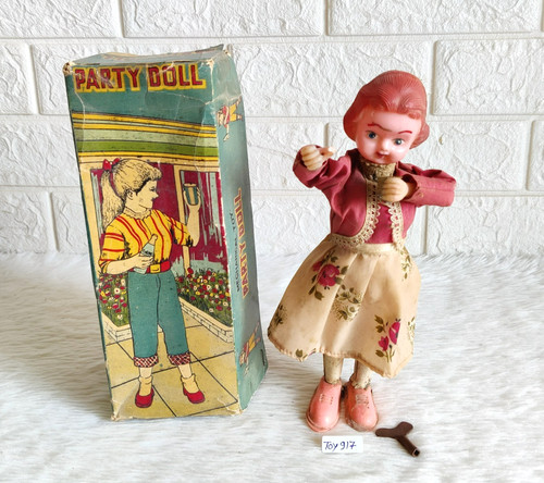 Poupée fête vintage jouet - de,
