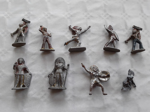 Lot anciens jouets en - 9,