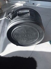 ancien bidon Jerrican huile