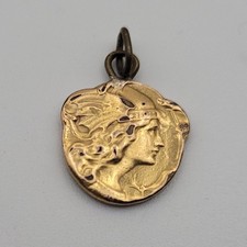Médaille Pendentif Art