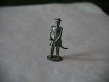KINDER SURPRISE FIGURINE METAL