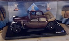 Citroën Traction AV 11  Decouvrable  1938  -1/18 - SOLIDO