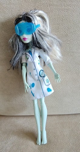 Poupée monster high - monster,
