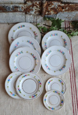 ANCIENNE DINETTE ASSIETTES