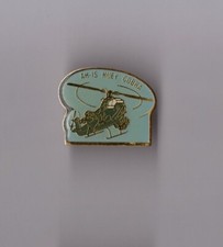 Pin's armée / hélicoptère d'attaque AH-1S Huey Cobra (époxy)