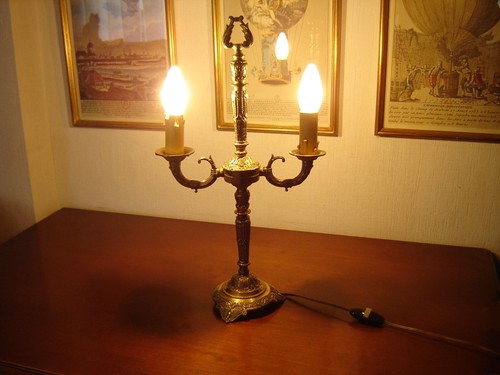 Ancienne lampe bouillotte - , en