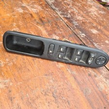 PLATINE BOUTONS LEVE VITRE ET RETRO AVANT GAUCHE 5326970 PEUGEOT 307 2.0HDI 2003