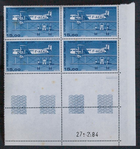 Coin daté timbres poste