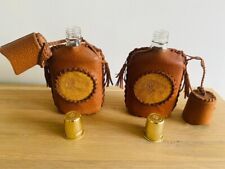 🦁 Lot 2 Gourde en Verre Fiole Recouverte de Cuir Antique avec Broderie Bison 🦁